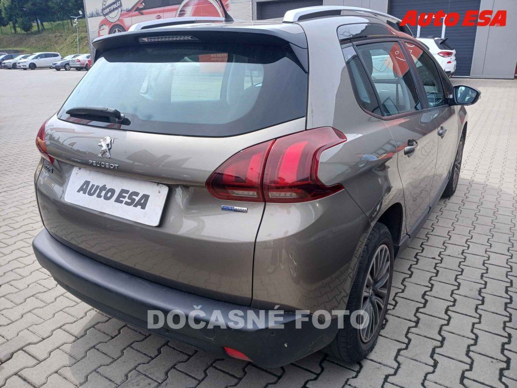 Peugeot 2008, 1.2 i,1.maj,ČR,AC - fotka 2