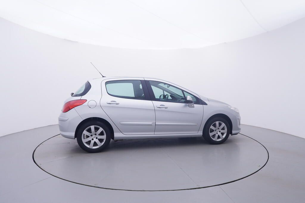 Peugeot 308, 1.6 VTi 88 kW - fotka 6