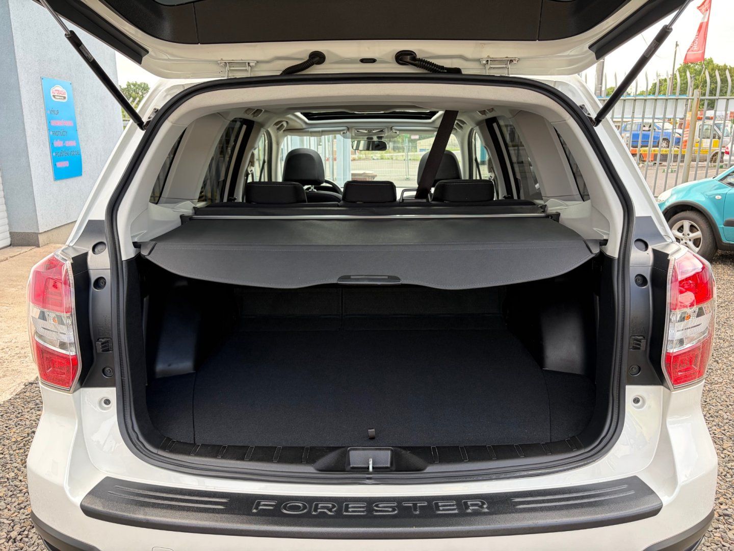 Subaru Forester, 2.0 110kW 4x4, TOP STAV - fotka 5