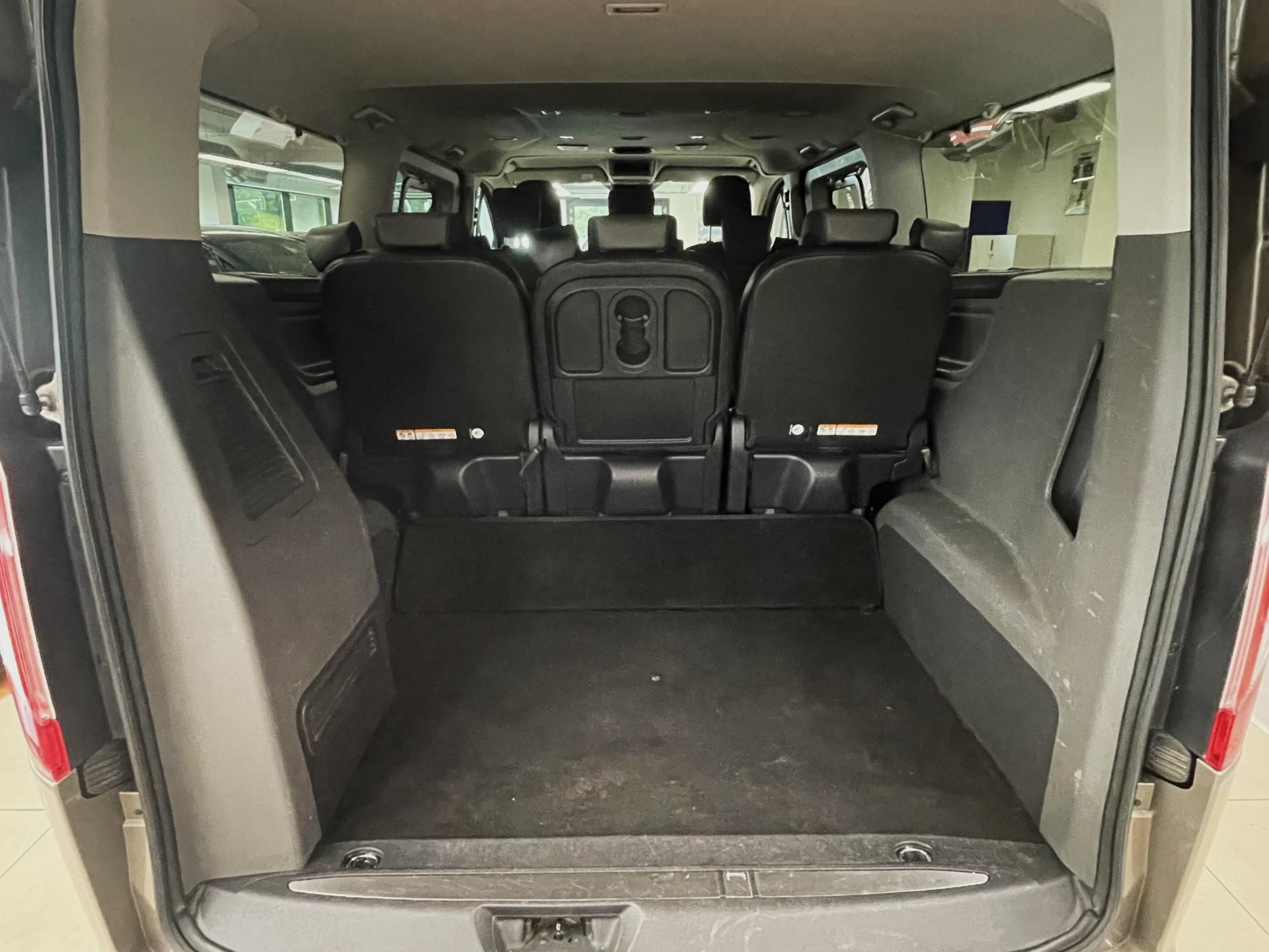 Ford Tourneo Custom, Titanium X L2 125kW, ČR - fotka 6