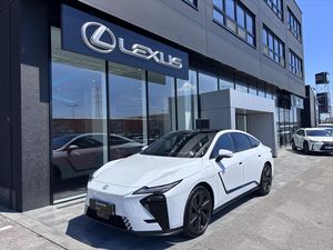 Lexus, Prestige  ES 500e