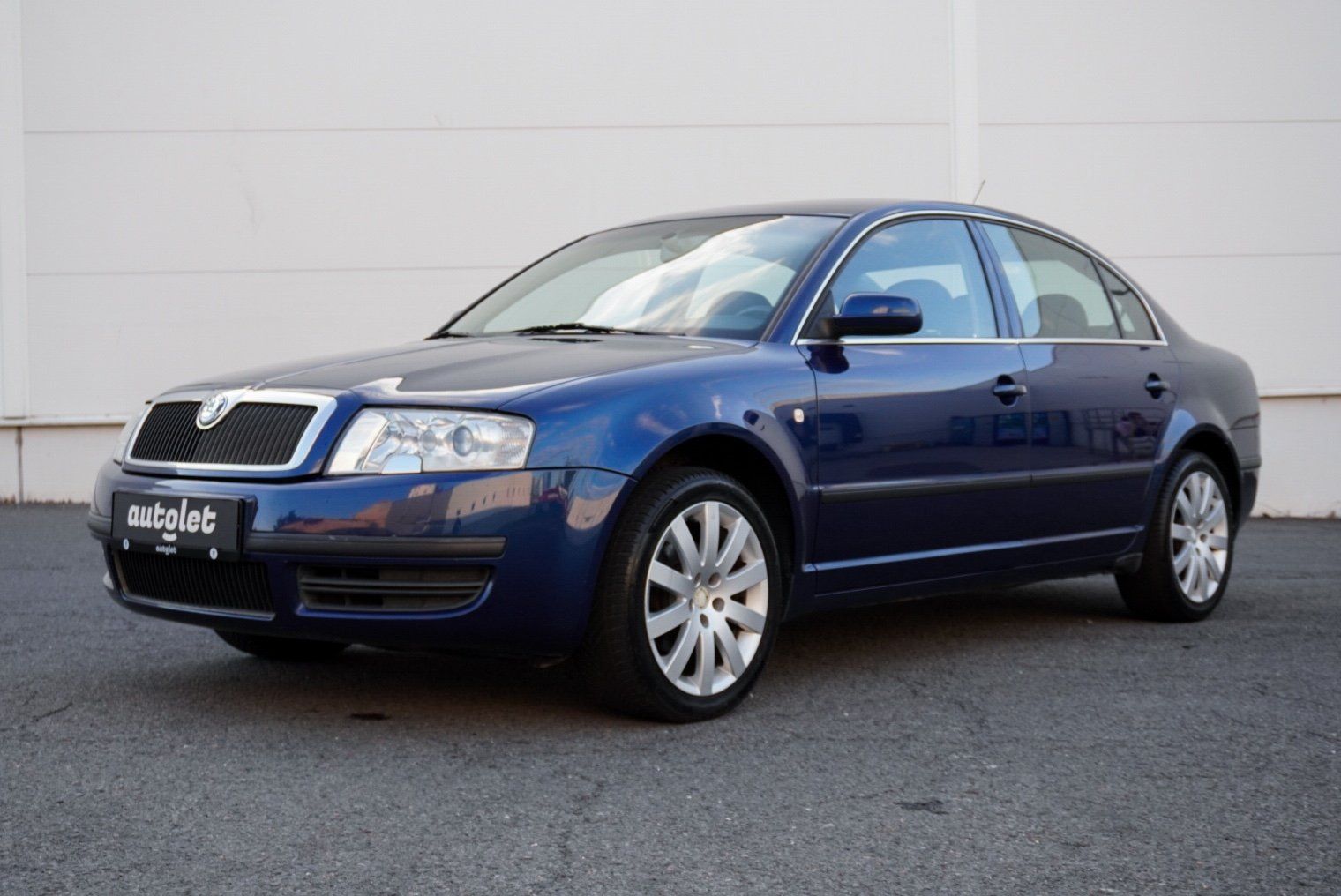 Škoda Superb, 1.9 TDi COMFORT - fotka 4