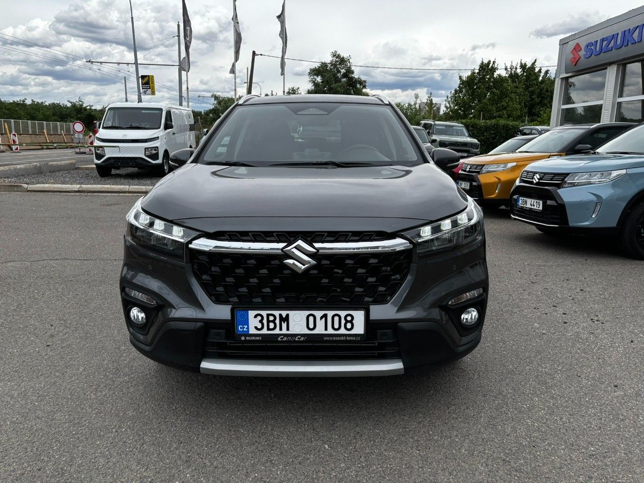 Suzuki S-Cross, 4x4 automat Premium - fotka 2