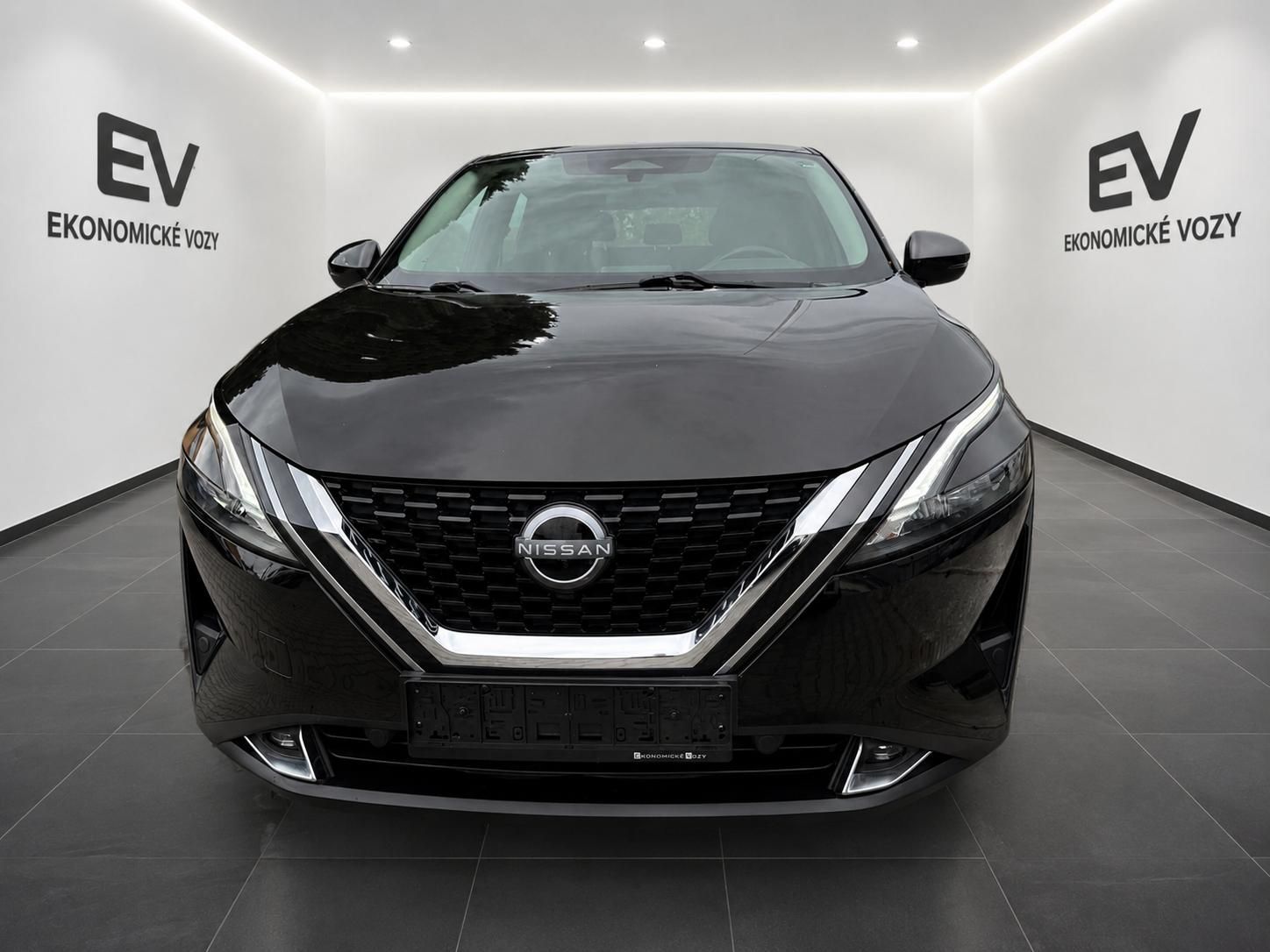 Nissan Qashqai, 1.3 MHEV,140PS,ZÁRUKA - fotka 4
