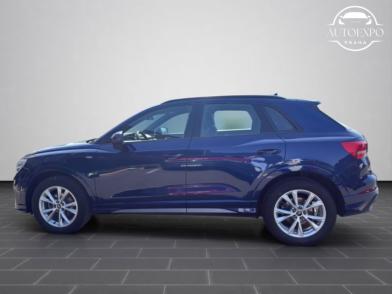Audi Q3, 35 TDI S line S tronic - fotka 3