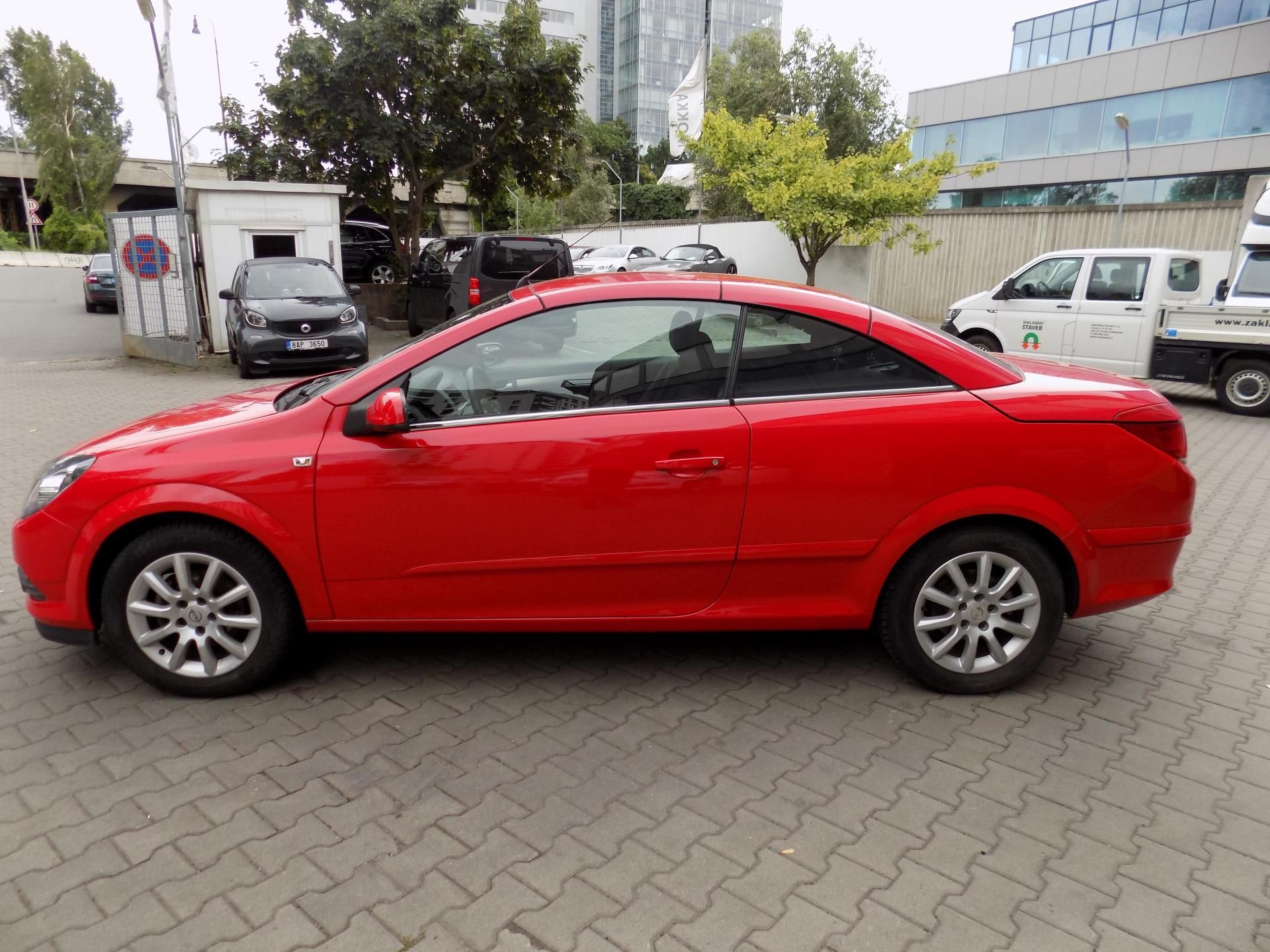 Opel Astra, 1.8 16V - fotka 4