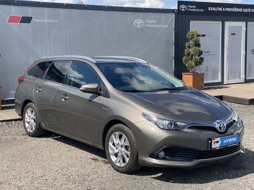 Toyota Auris, 1.8HSD, ČR-2m, Trend+, záruka