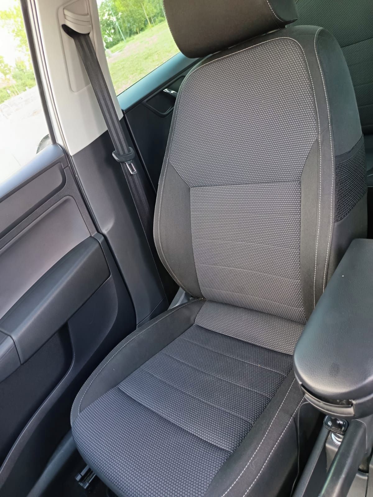 Škoda Rapid, Škoda Rapid Elegance1.4 TSI DS - fotka 2