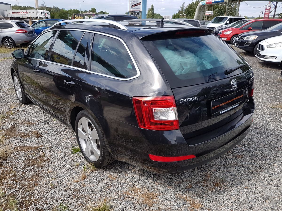 Škoda Octavia, 2.0TDi 110KW 4X4 NAVI EL. KUFR - fotka 4