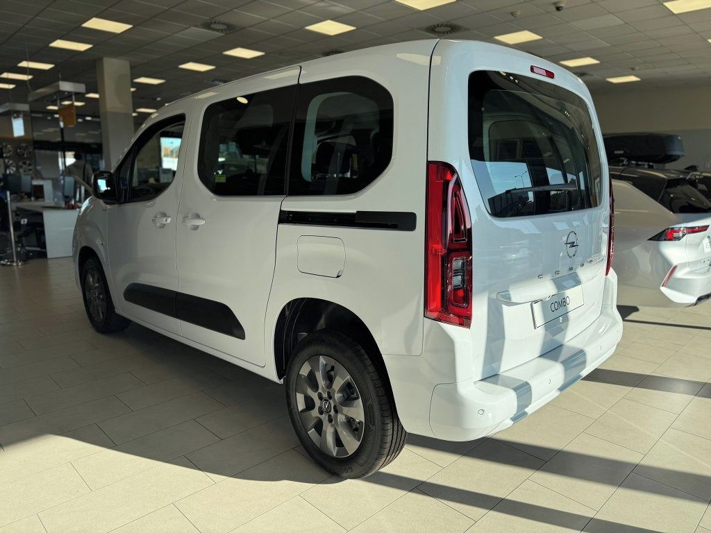 Opel Combo, Elegance Plus L1H1 1.5 CDTi - fotka 4