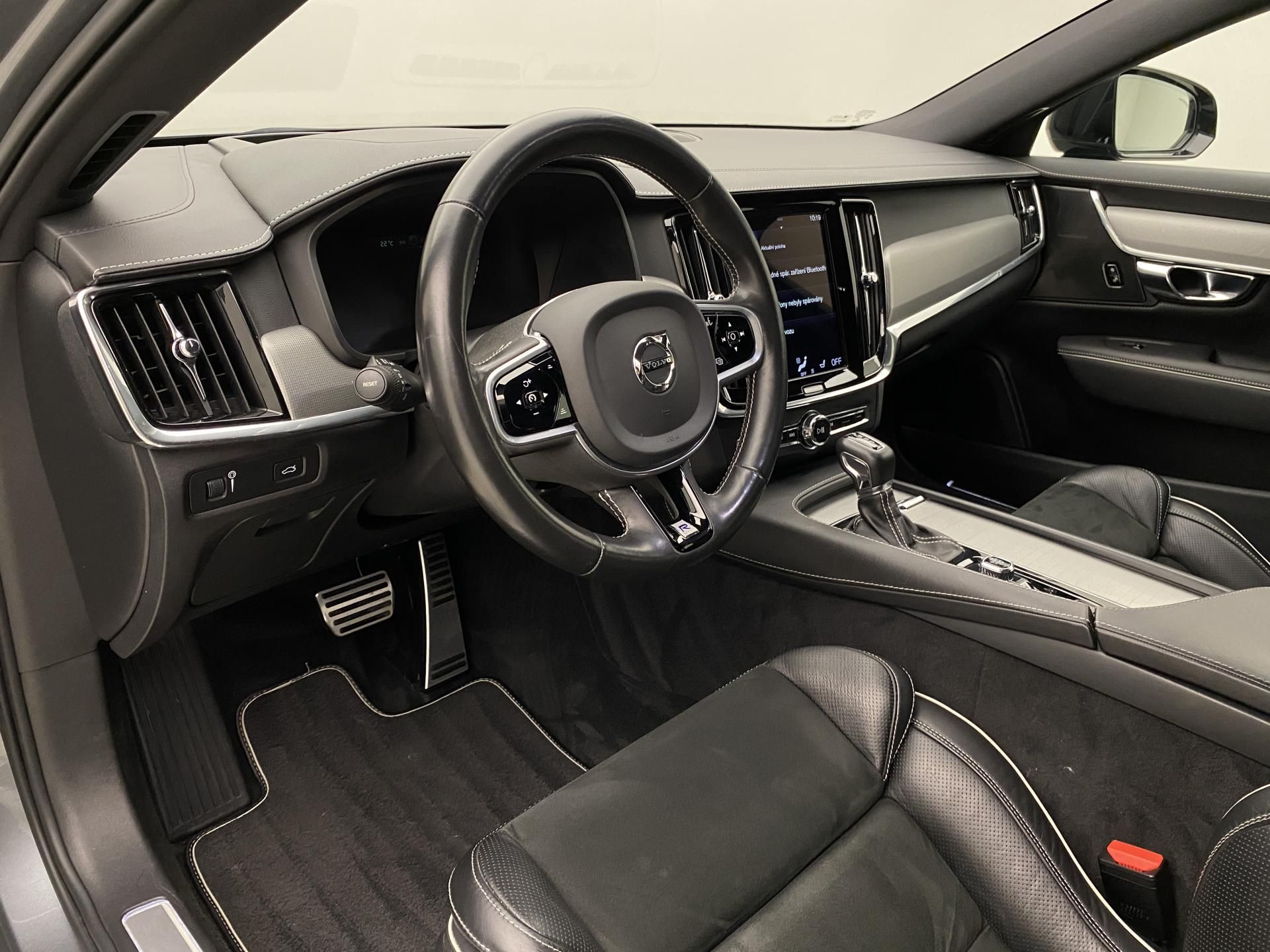 Volvo V90, D4 R-DESIGN AUT - fotka 4