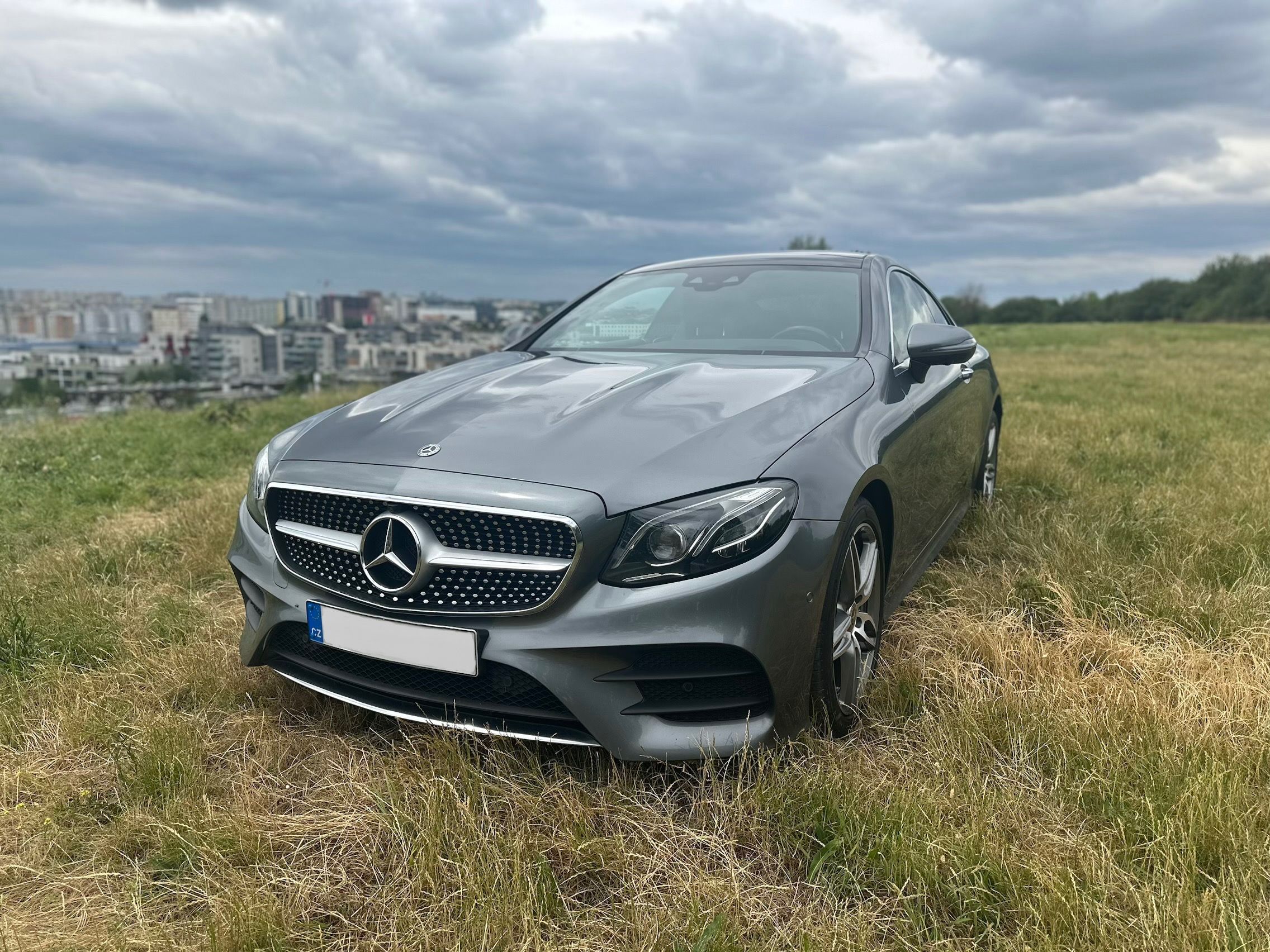 Mercedes-Benz Třídy E, 220d coupe 4MATIC, AMG, 4x4 - fotka 3