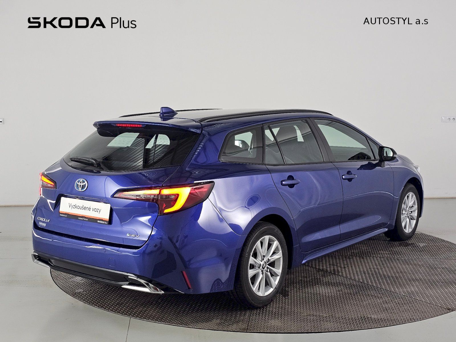 Toyota Corolla, TS 1.8HEV 140k COMFORT TECH - fotka 2