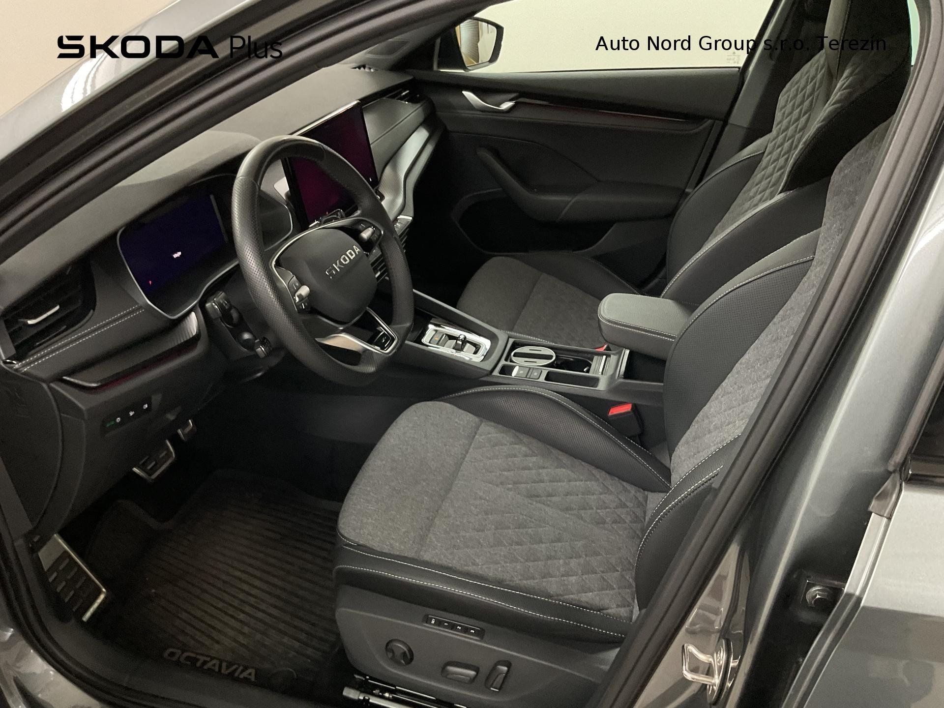 Škoda Octavia, 2.0 TDI 110kW DSG Sportline Co - fotka 5