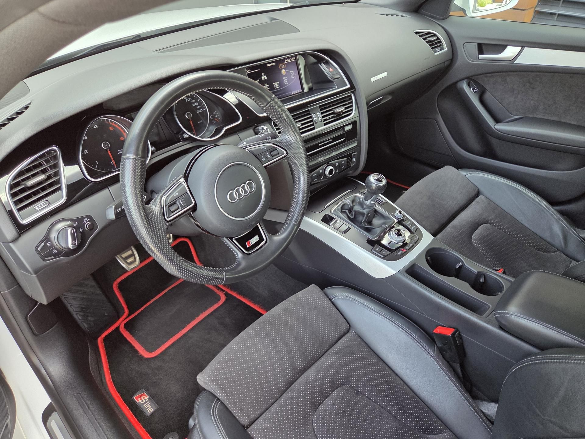 Audi A5, 2,0 TDi Sportback - fotka 6