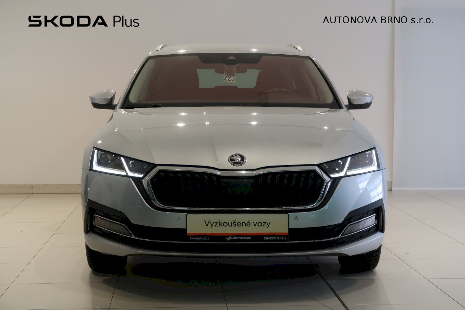 Škoda Octavia, Combi 2.0 TDI 110kW Style PLUS - fotka 4