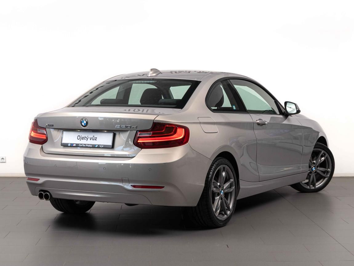 BMW Řada 2, 220d xDrive - fotka 5