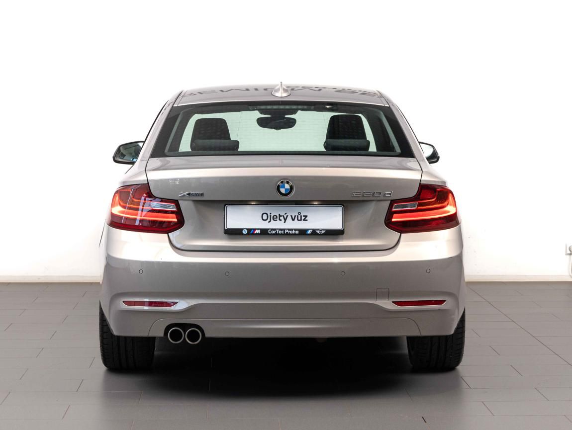 BMW Řada 2, 220d xDrive - fotka 4