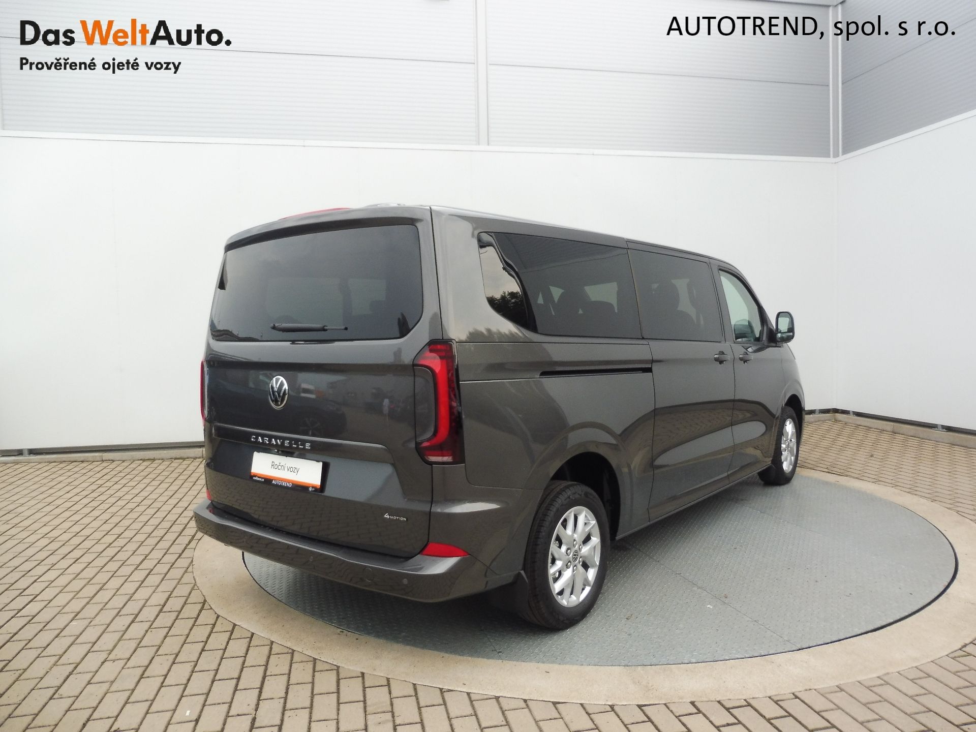 Volkswagen Caravelle, Style DR 2,0 TDI 125kW 8AUT 4M - fotka 2