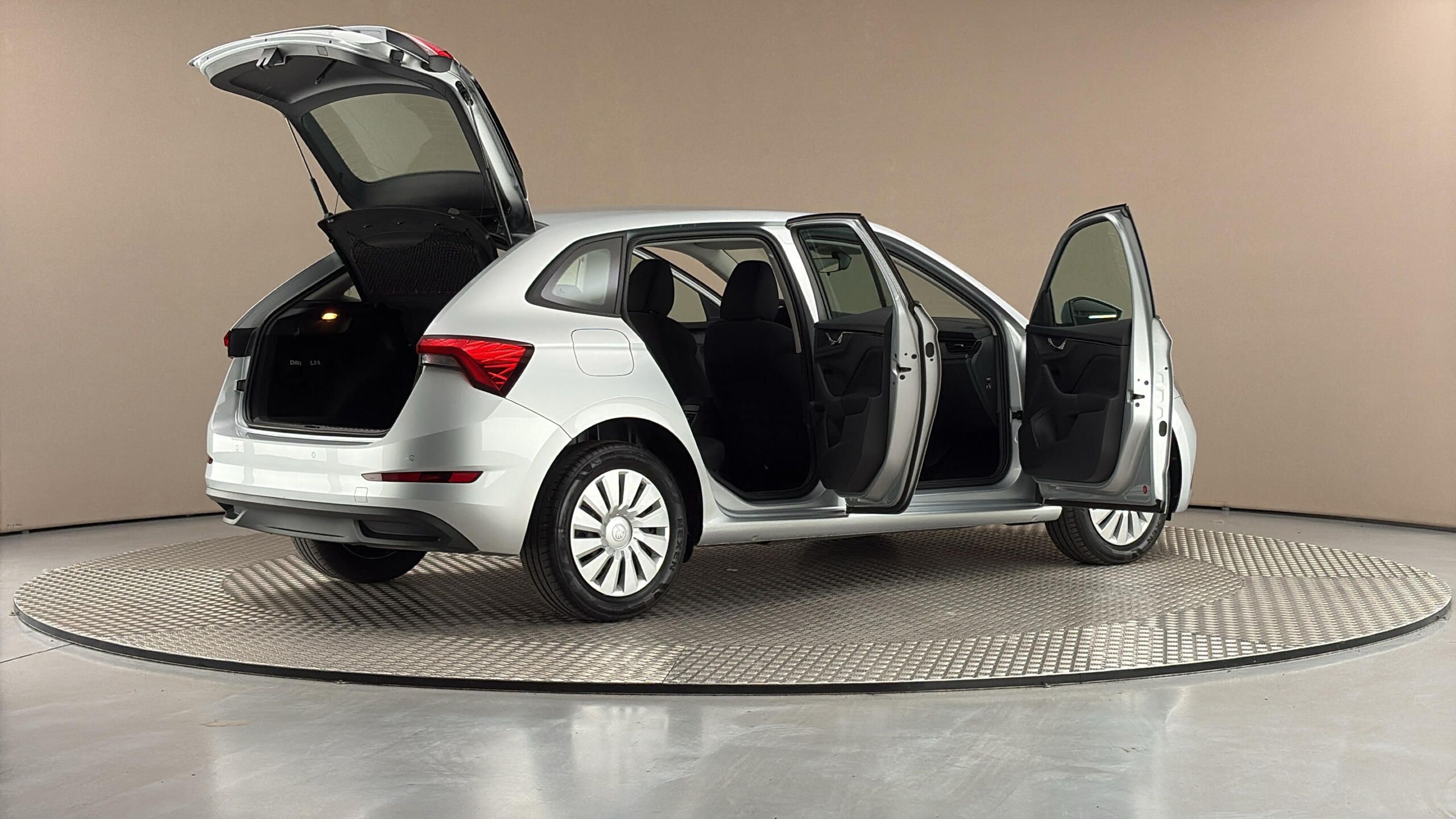 Škoda Scala, 1.0 TSI Ambition - fotka 6