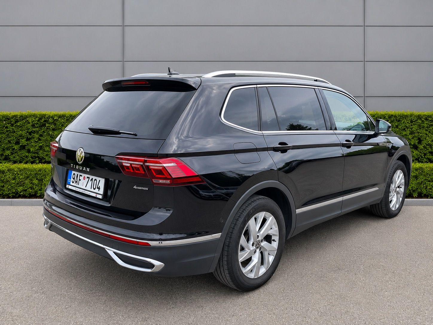 Volkswagen Tiguan Allspace, 2.0TDi 4x4 DSG 7mist tažné 1ma - fotka 2