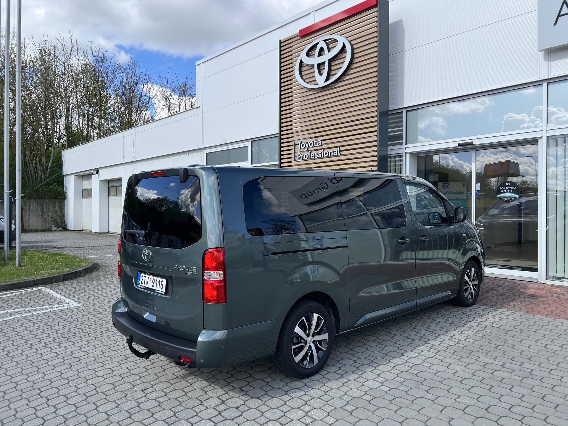 Toyota Proace Verso, 2.2D 8AT Family 8S L2 Webasto - fotka 6
