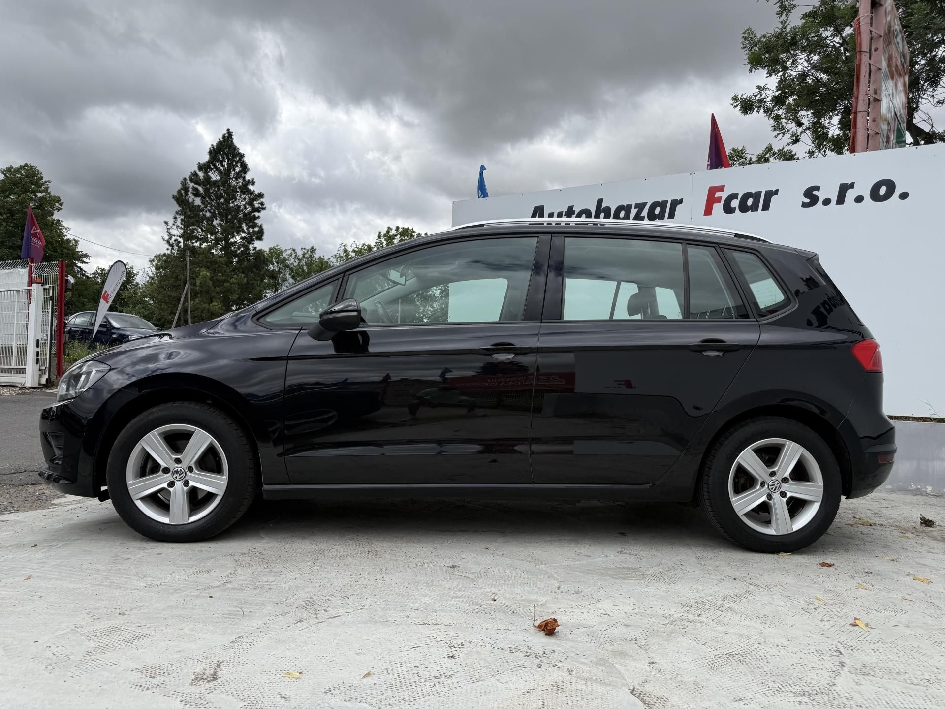 Volkswagen Golf Sportsvan, 1.2 TSI plná ser. historie - fotka 4