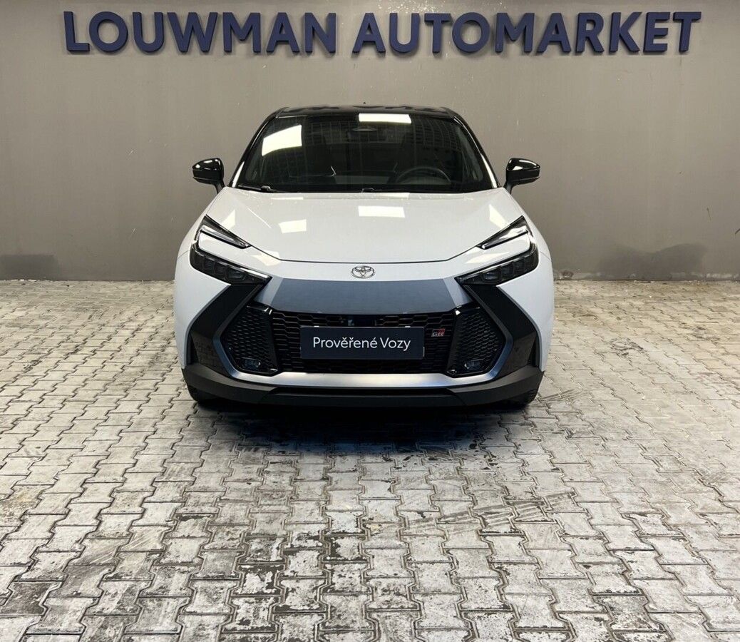 Toyota C-HR, 2,0 Hybrid AT GR SPORT - fotka 4