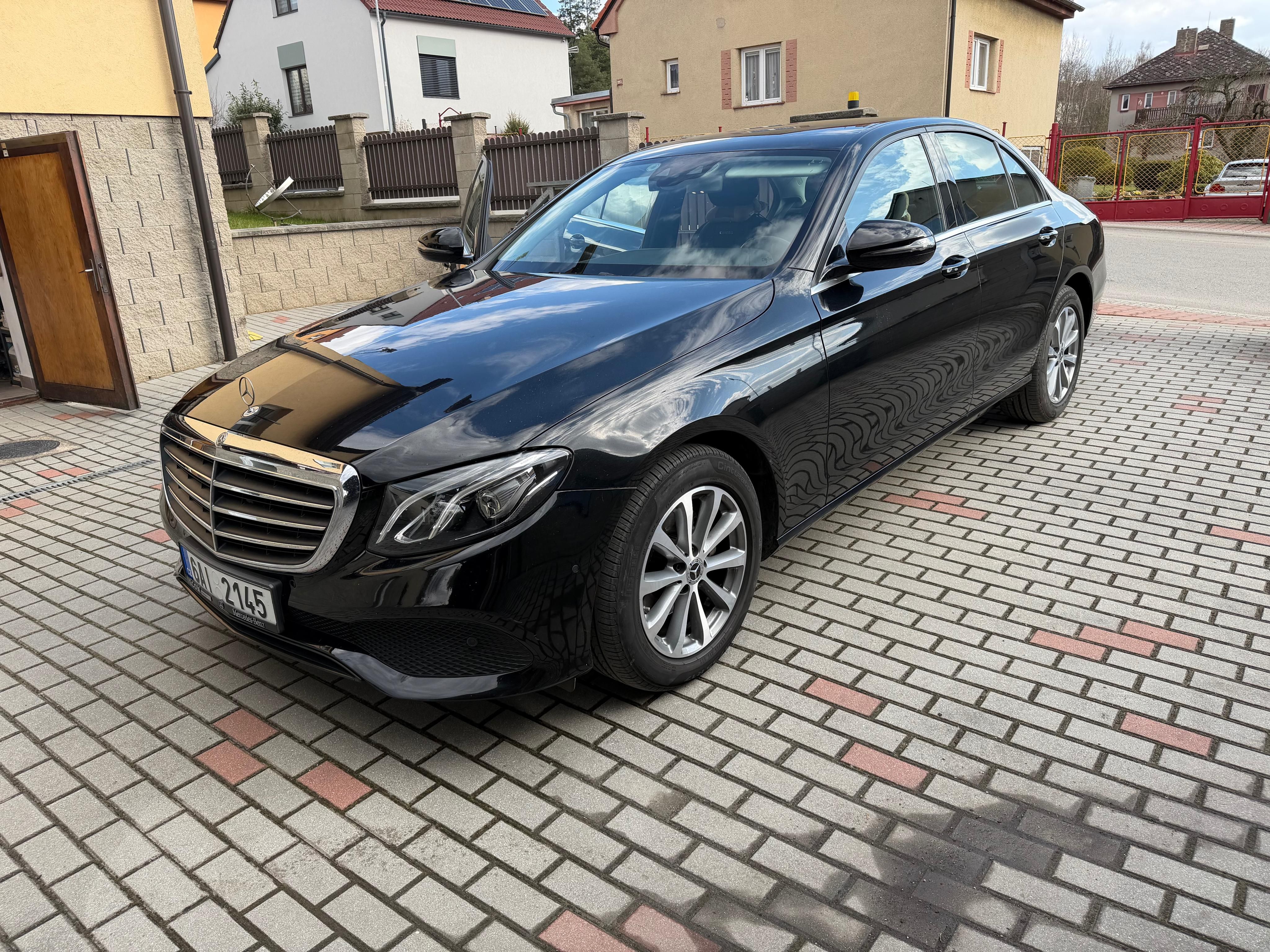 Mercedes-Benz Třídy E, Mercedes Benz E 220d 2017 - fotka 6
