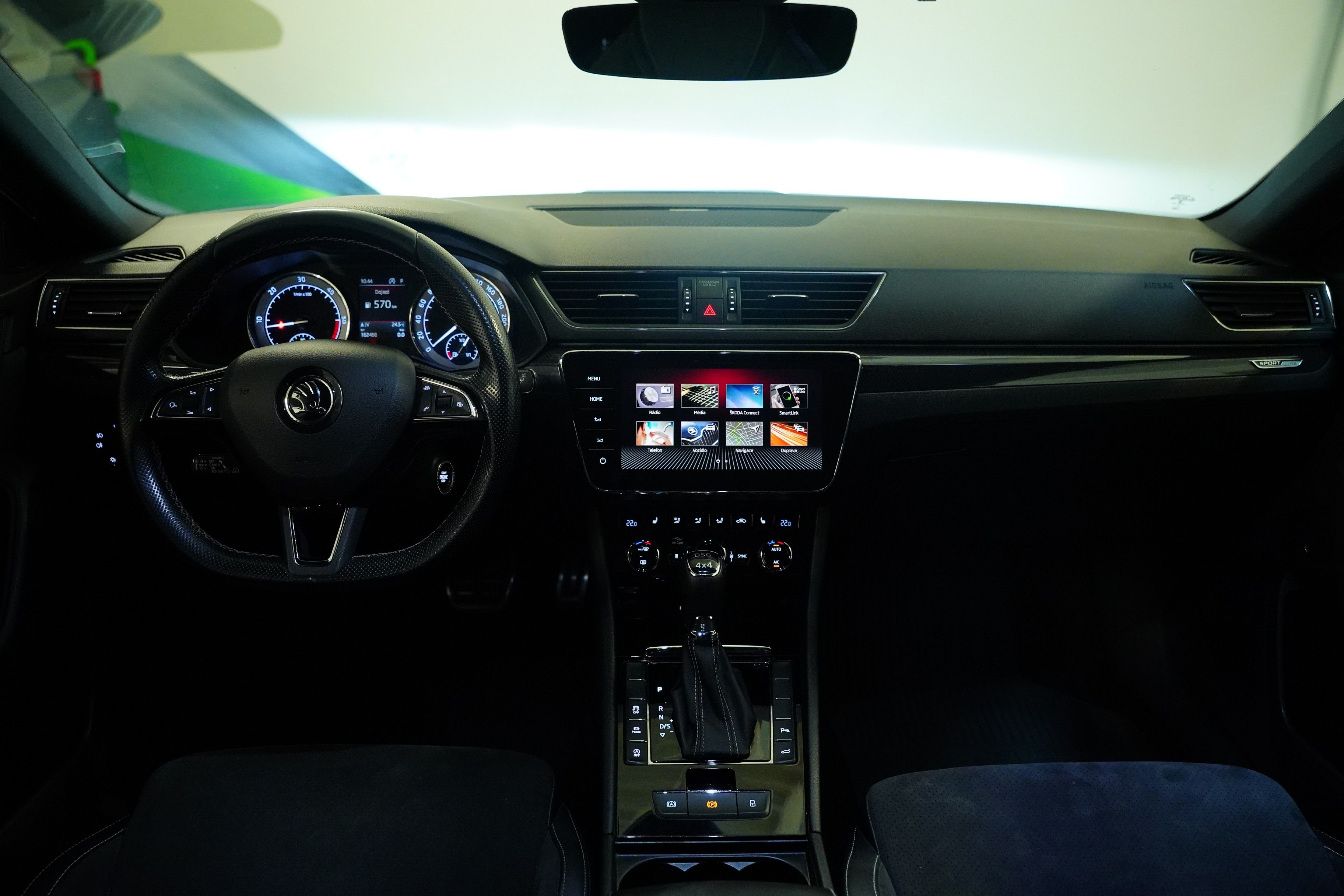Škoda Superb, 2.0 TDI 140 kW DSG Sportline - fotka 5