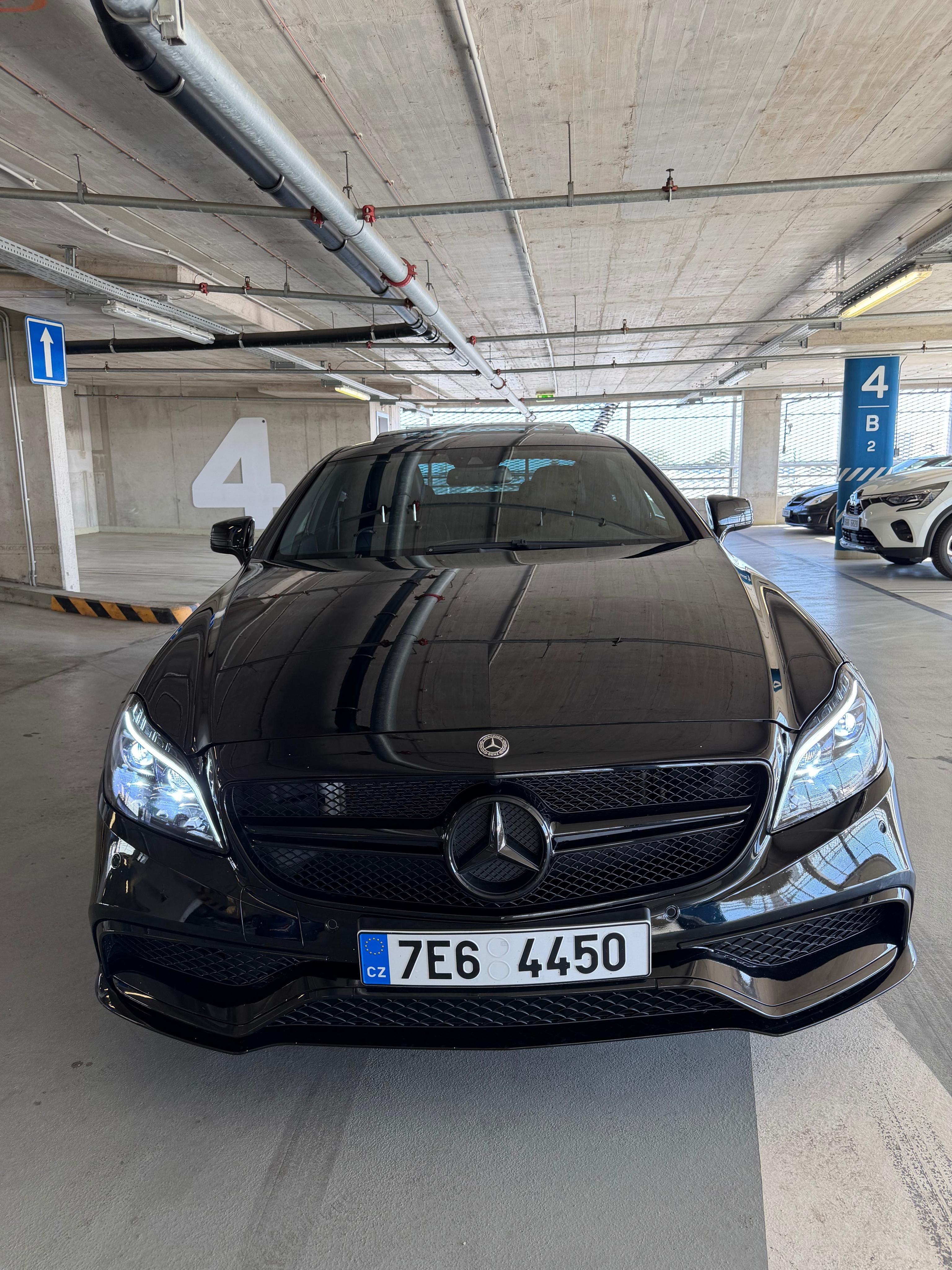 Mercedes-Benz CLS, Mercedes CLS 550 V8 Biturbo - fotka 6