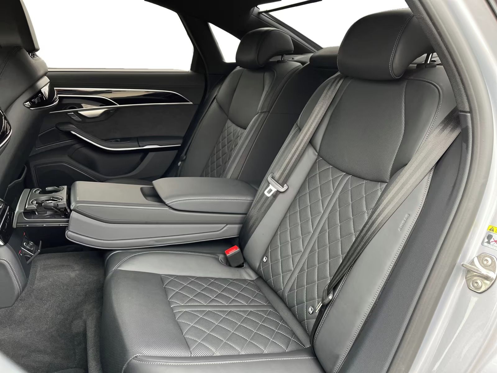 Audi A8, 50 TDI quattro tiptr. S line* - fotka 5