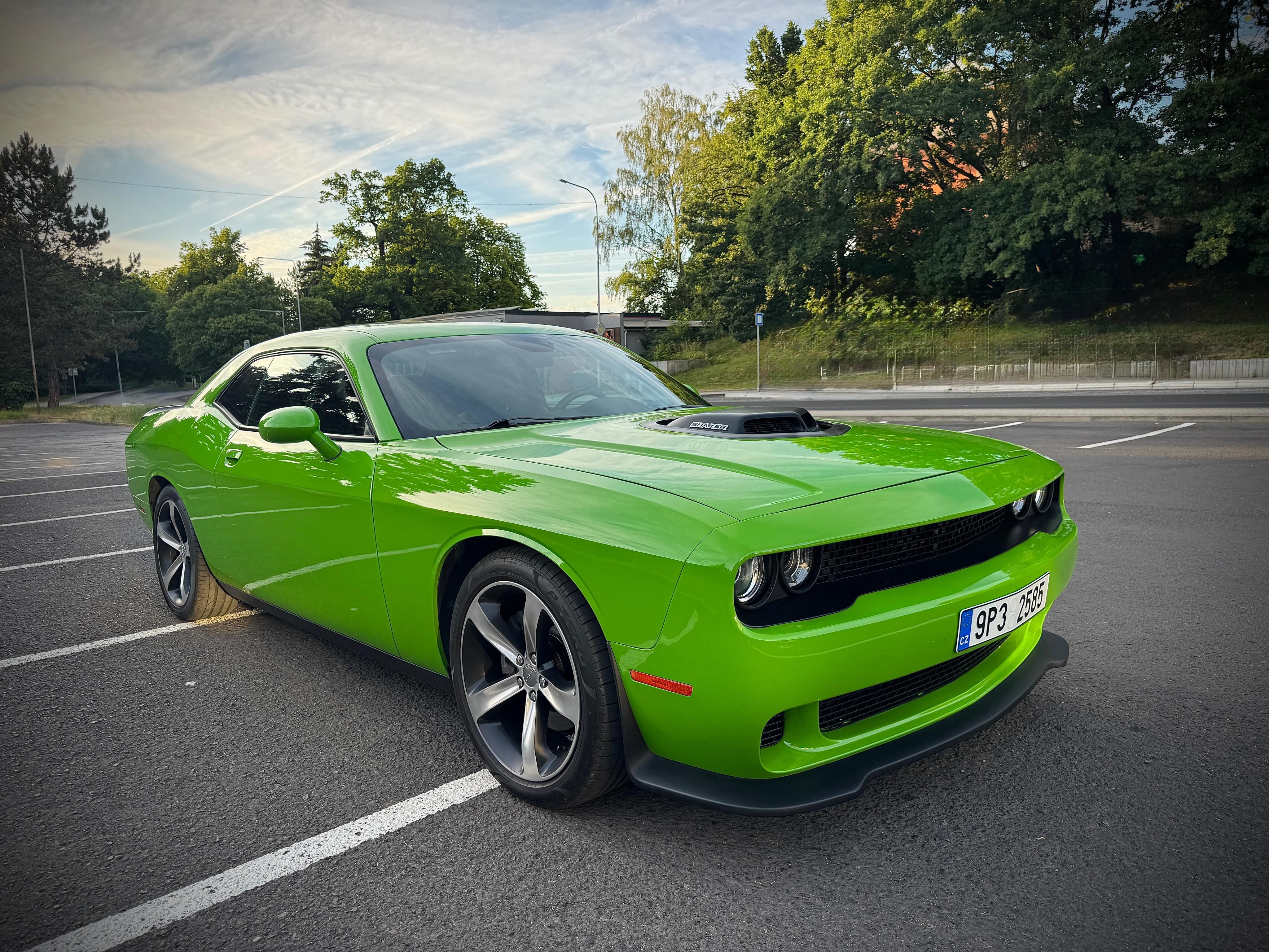 Dodge Challenger, Dodge Challenger 5.7 Shaker - fotka 2