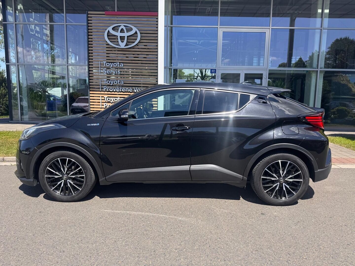 Toyota C-HR, 2.0 Executive - fotka 5