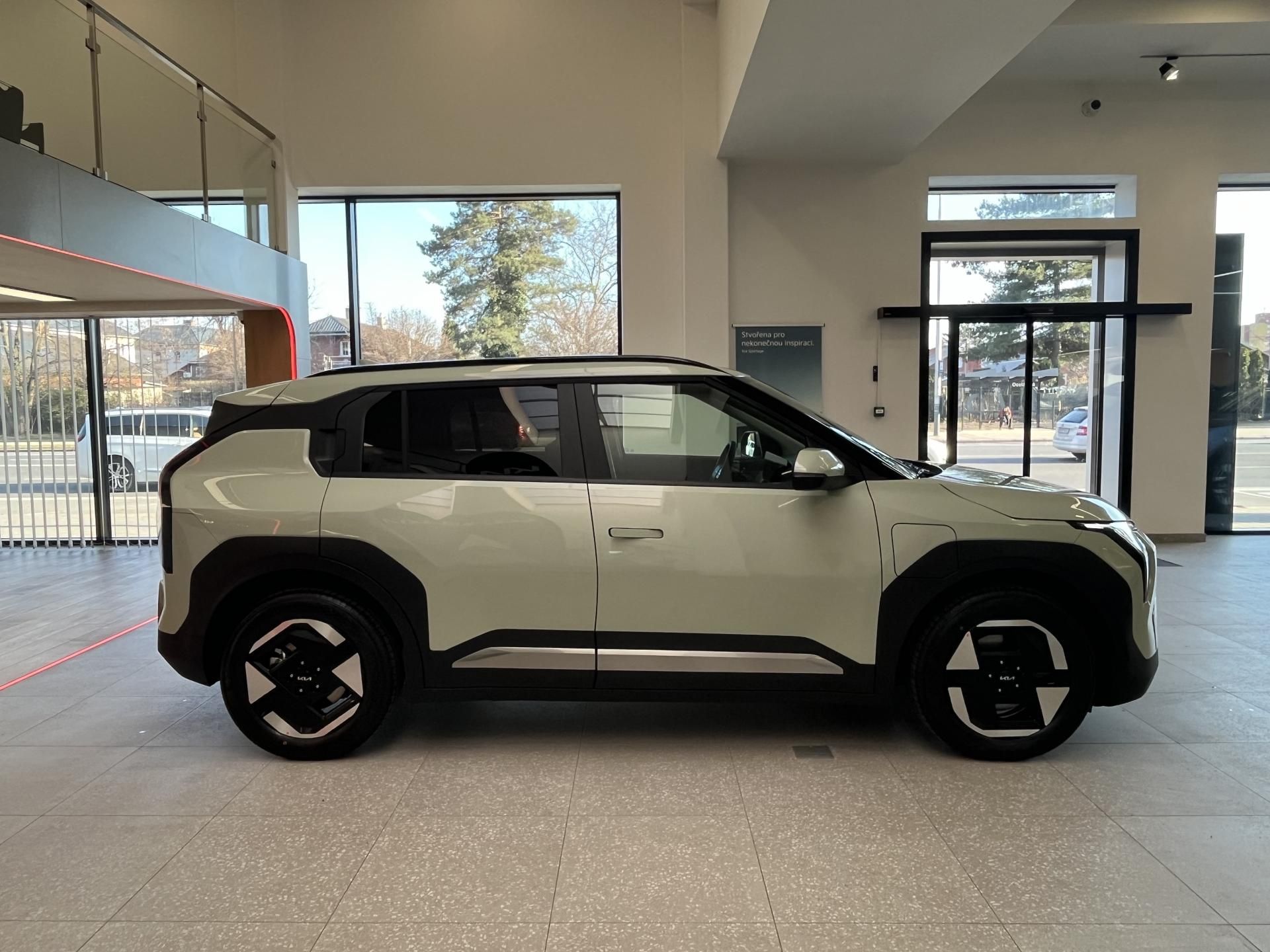 Kia EV3, EARTH 81,4 kWh, ADAS + V2L - fotka 4