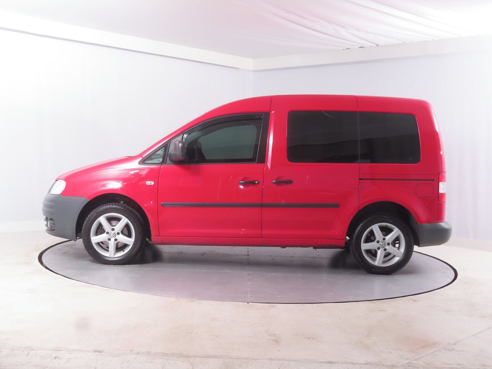 Volkswagen Caddy, 1.4 i, 5Míst, 1Maj - fotka 3