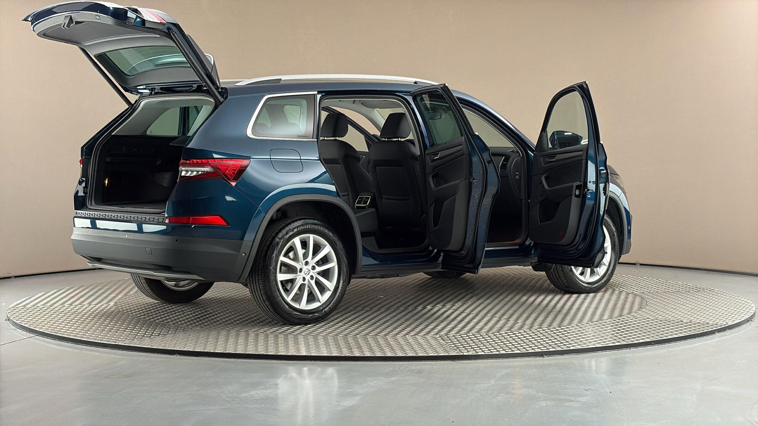 Škoda Kodiaq, 2.0 TDI DSG 4x4 Style - fotka 6