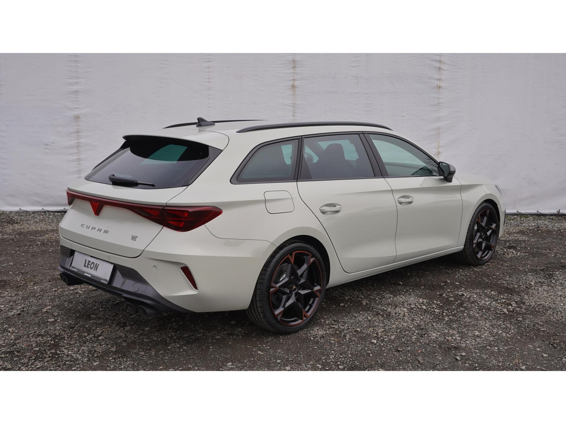 Cupra Leon, 2.0 TSI / 245 kW SP - fotka 2