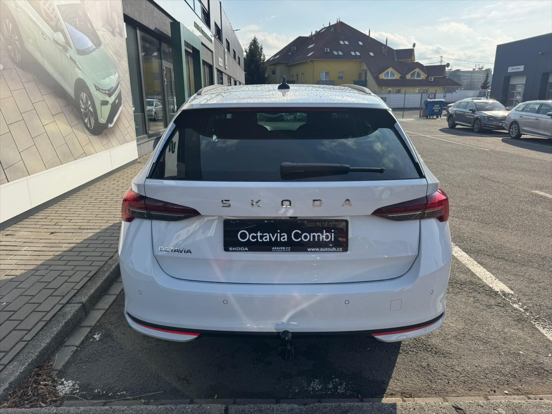 Škoda Octavia, 2,0 TDI 85 kW  Classic - fotka 6
