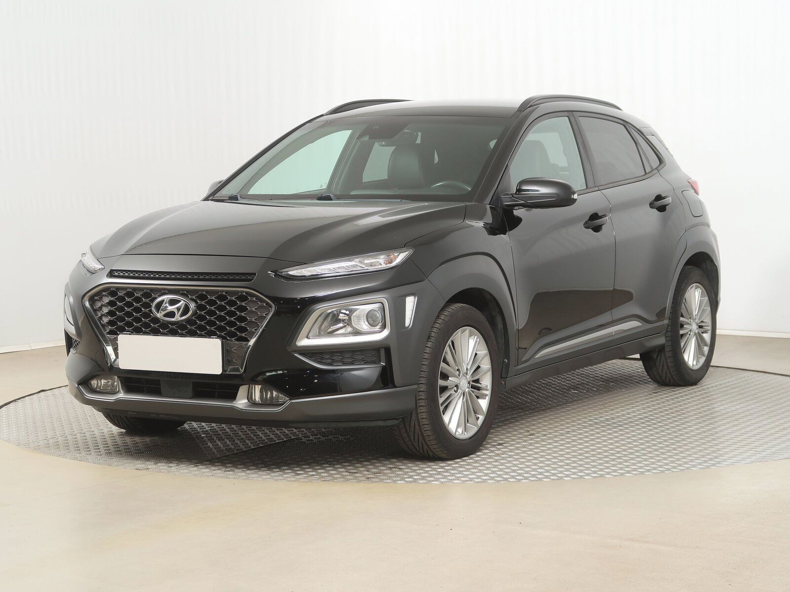 Hyundai Kona, 1.0 T-GDI, Kůže - fotka 2