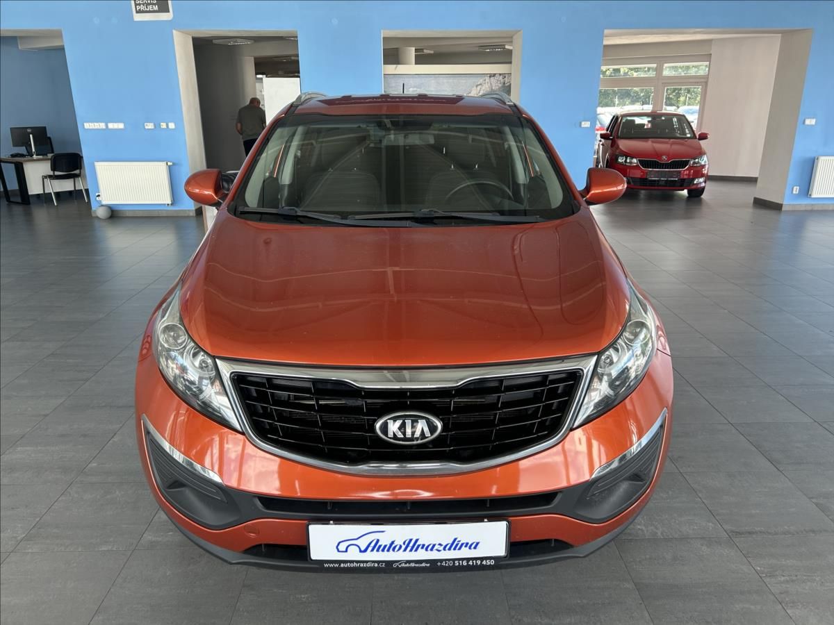 Kia Sportage, 1,6   2.MAJITEL,PŮVOD ČR,AC - fotka 2
