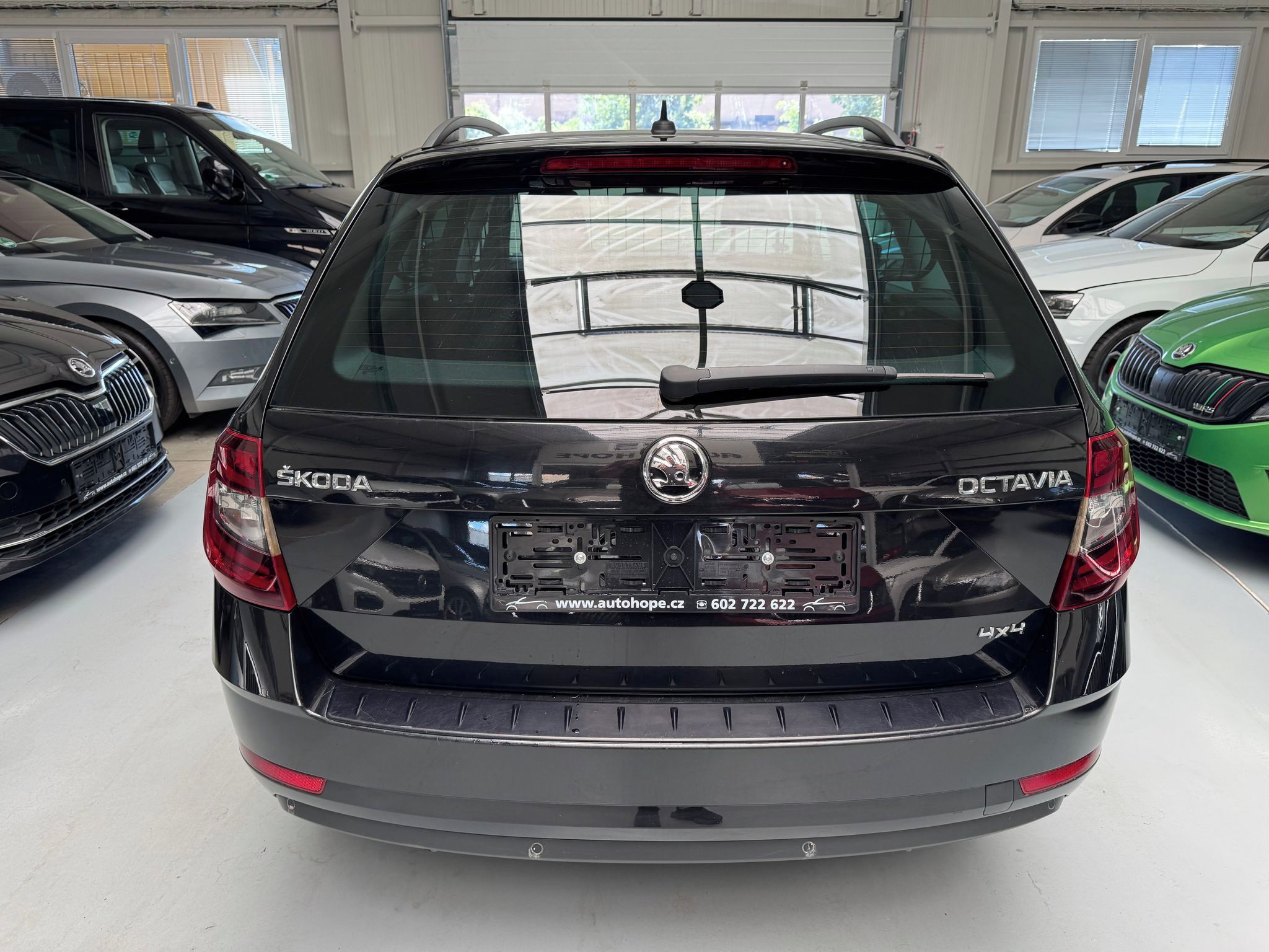 Škoda Octavia, combi 2.0 TDI 4x4 Ambition - fotka 5