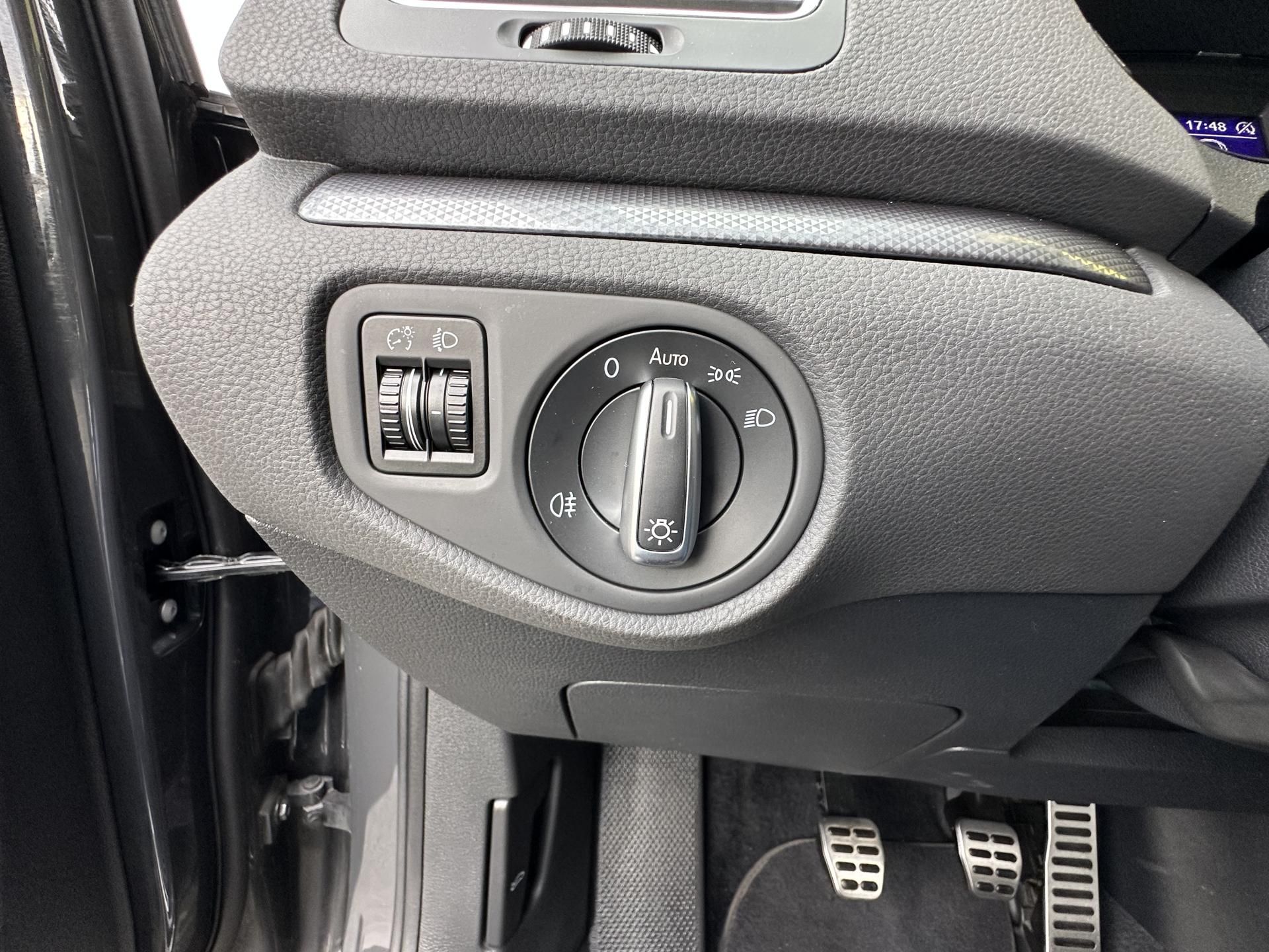 Volkswagen Sharan, 1.4TSI/110kW * 7.Míst * 2.Maj - fotka 6