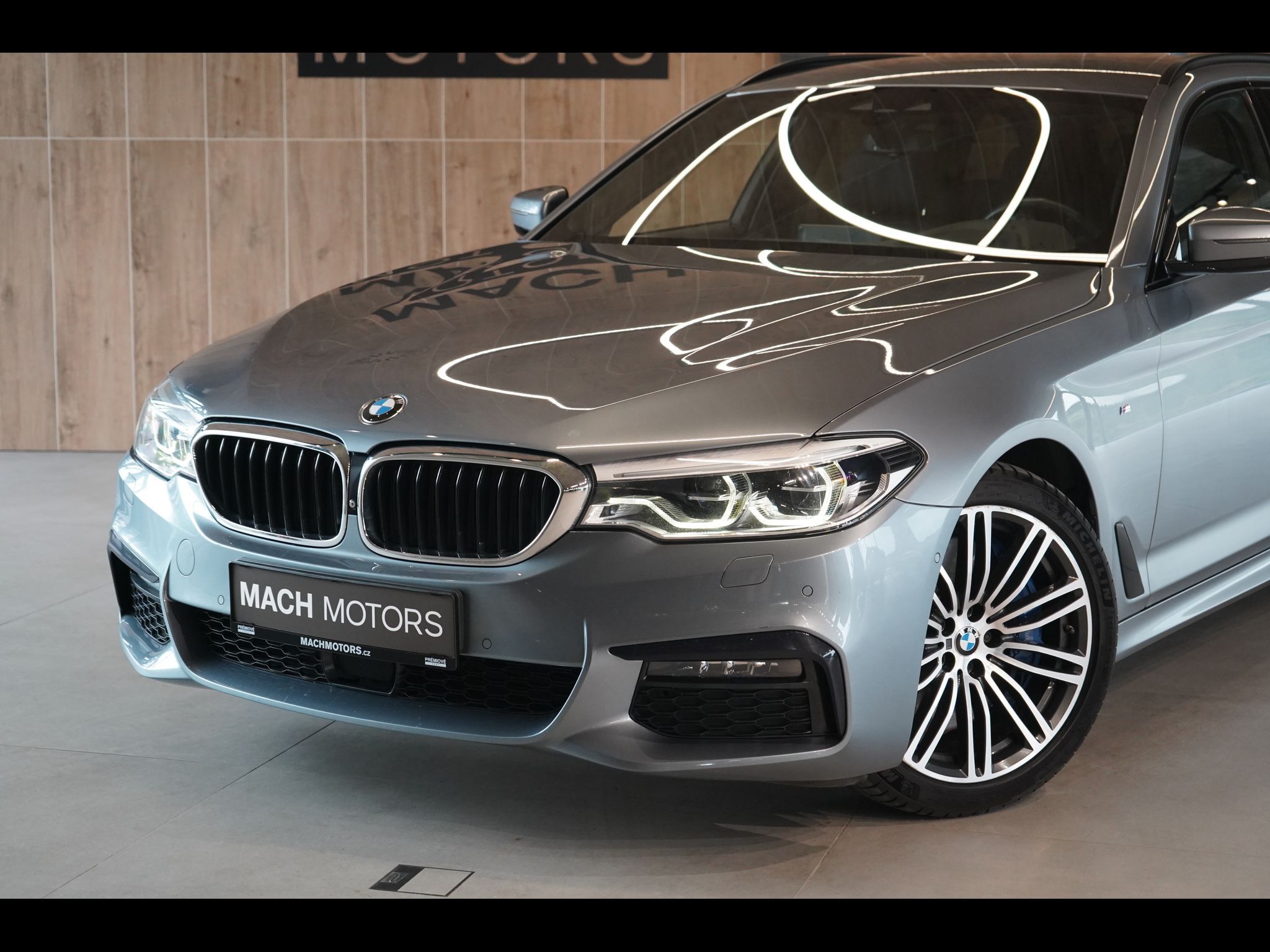 BMW Řada 5, 540d xDrive, Tažné, Ventilace - fotka 2