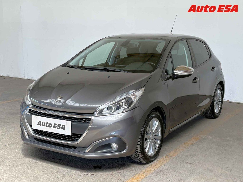 Peugeot 208, 1.2 PT - fotka 3
