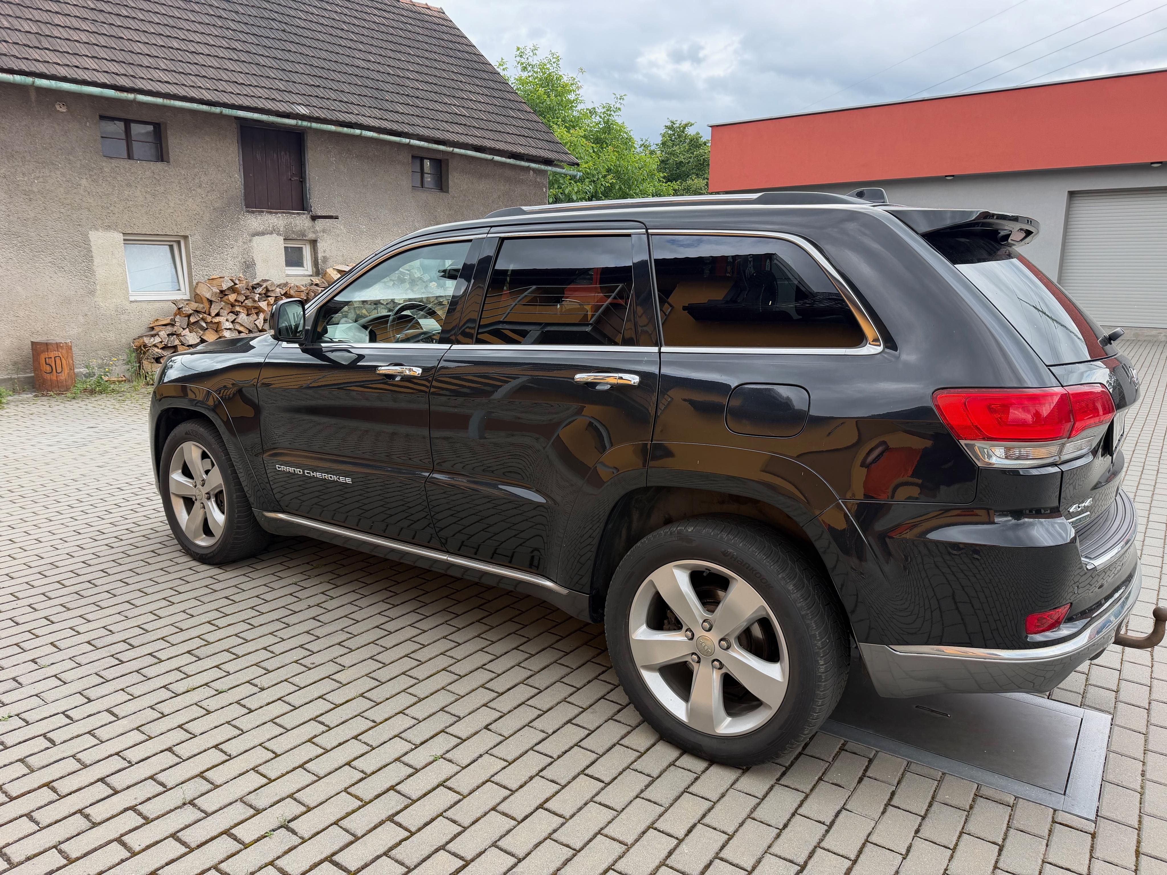 Jeep Grand Cherokee, JEEP Grand Cherokee - SUMMIT - - fotka 6
