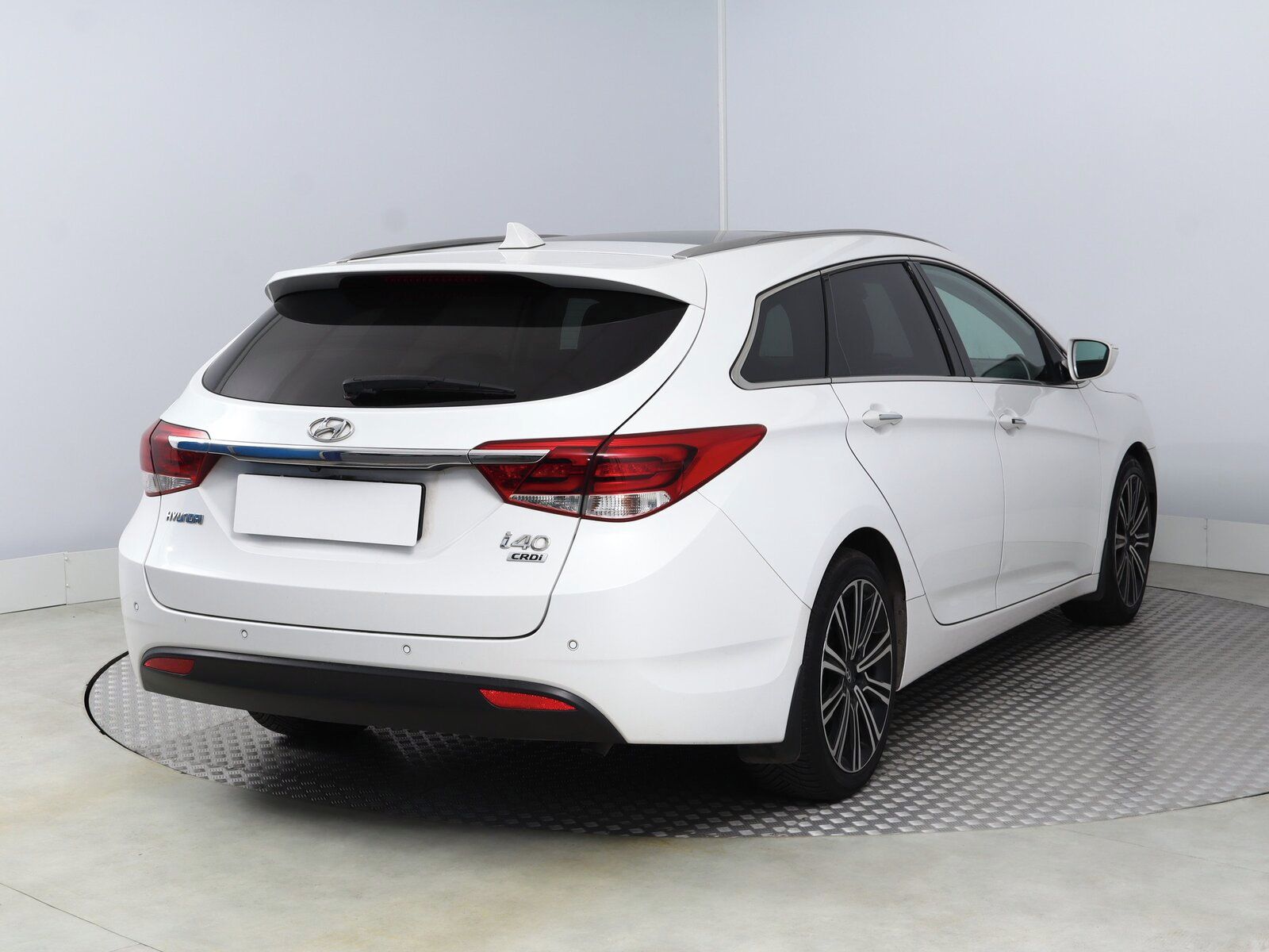Hyundai i40, 1.7 CRDi, Automat, Kůže, Navi - fotka 5