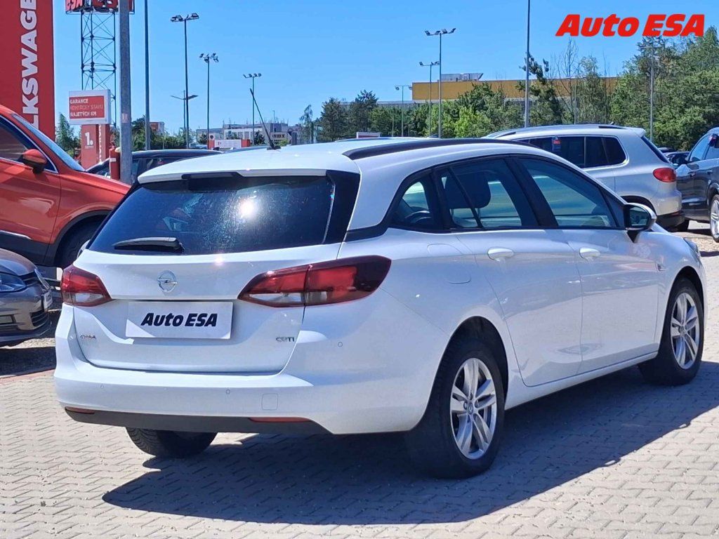 Opel Astra, 1.6 CDTi,ČR,Enjoy - fotka 4