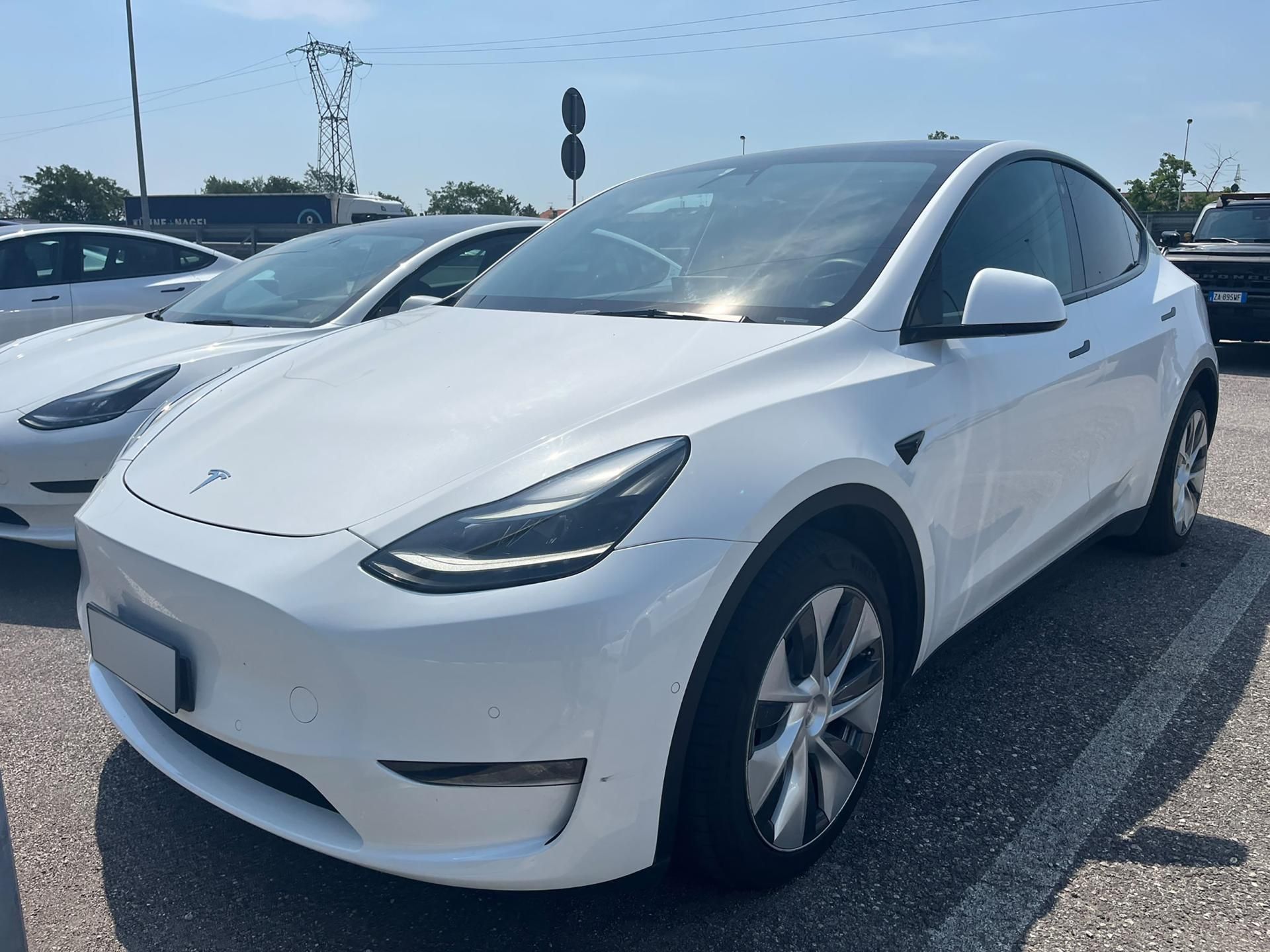 Tesla Model Y, Long Range AWD | AMD Ryzen - fotka 2