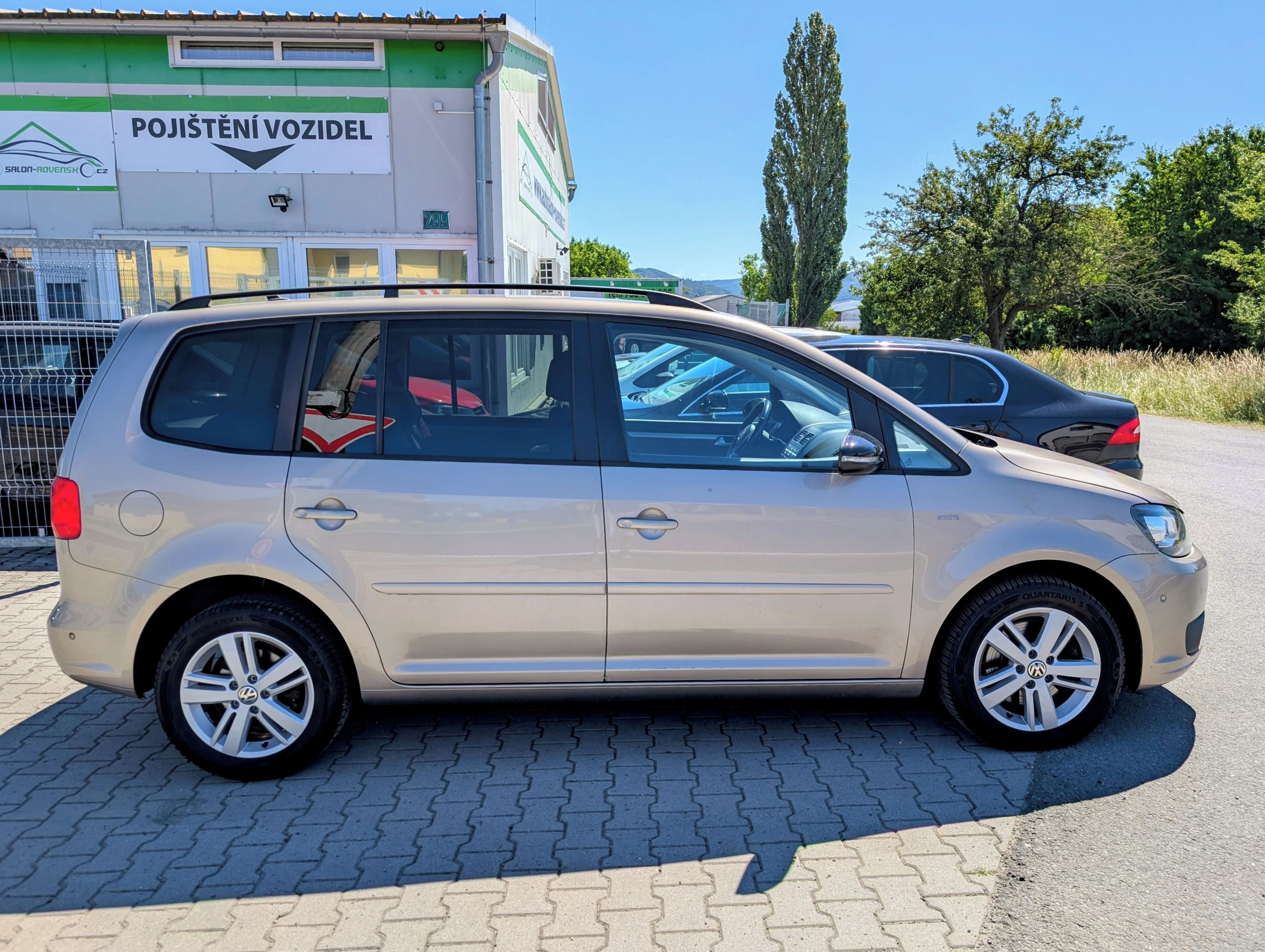 Volkswagen Touran, 2.0TDi 103kW DSG KAMERA 190TKM - fotka 5